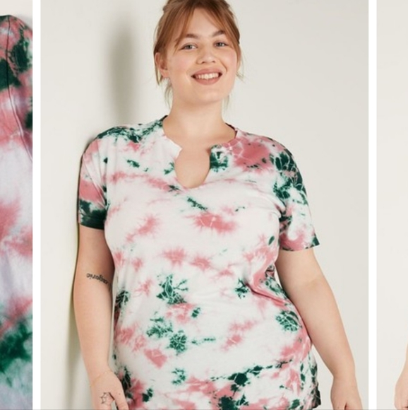 VS PINK POSH SHOW COMING SOON!! All NWT 50%-60% RETAIL ๐ ๐ ๐ - Picture 13 of 16